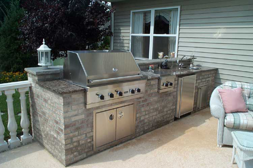 custom brick outdoor kitchen